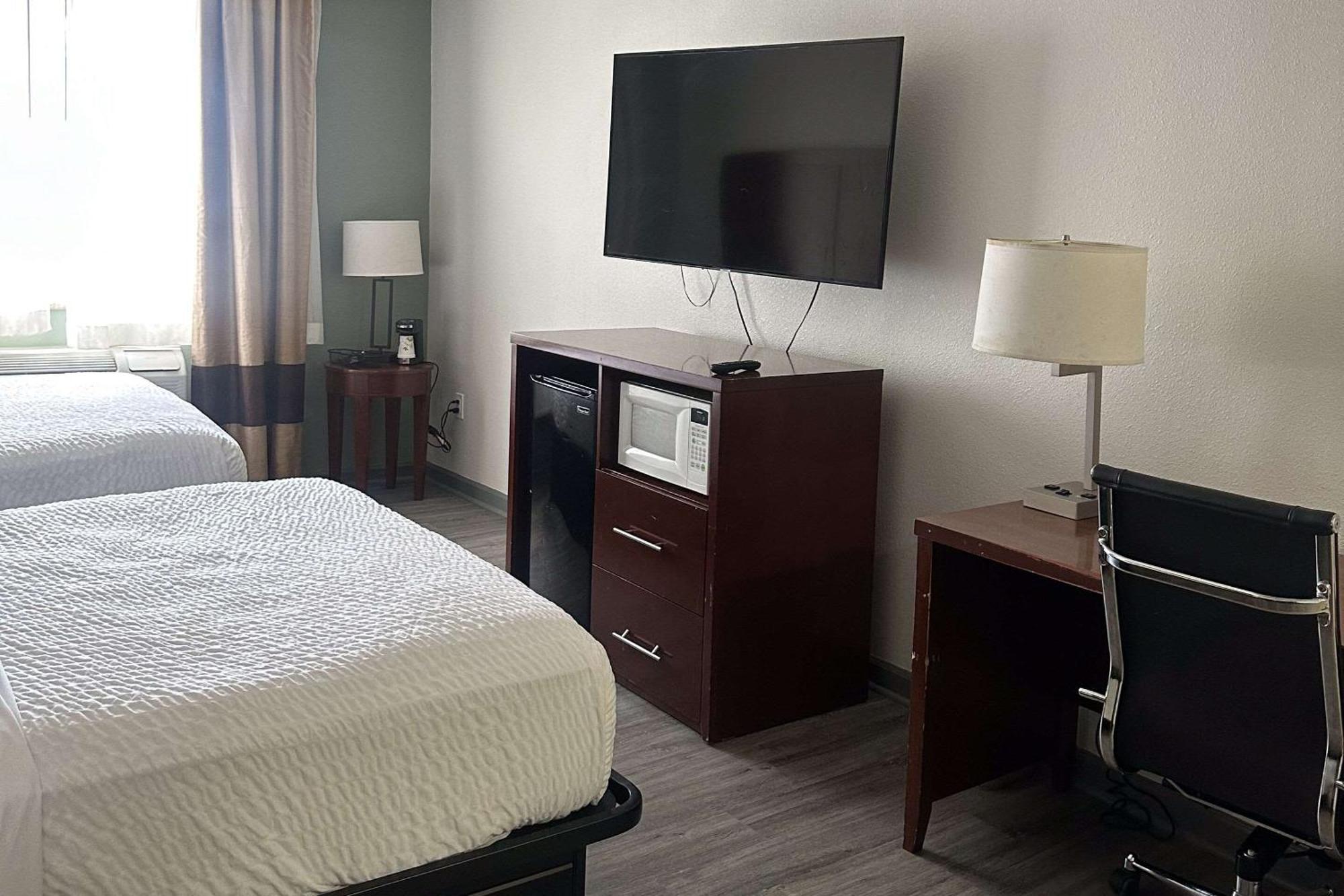 Quality Suites Waldorf Eksteriør billede
