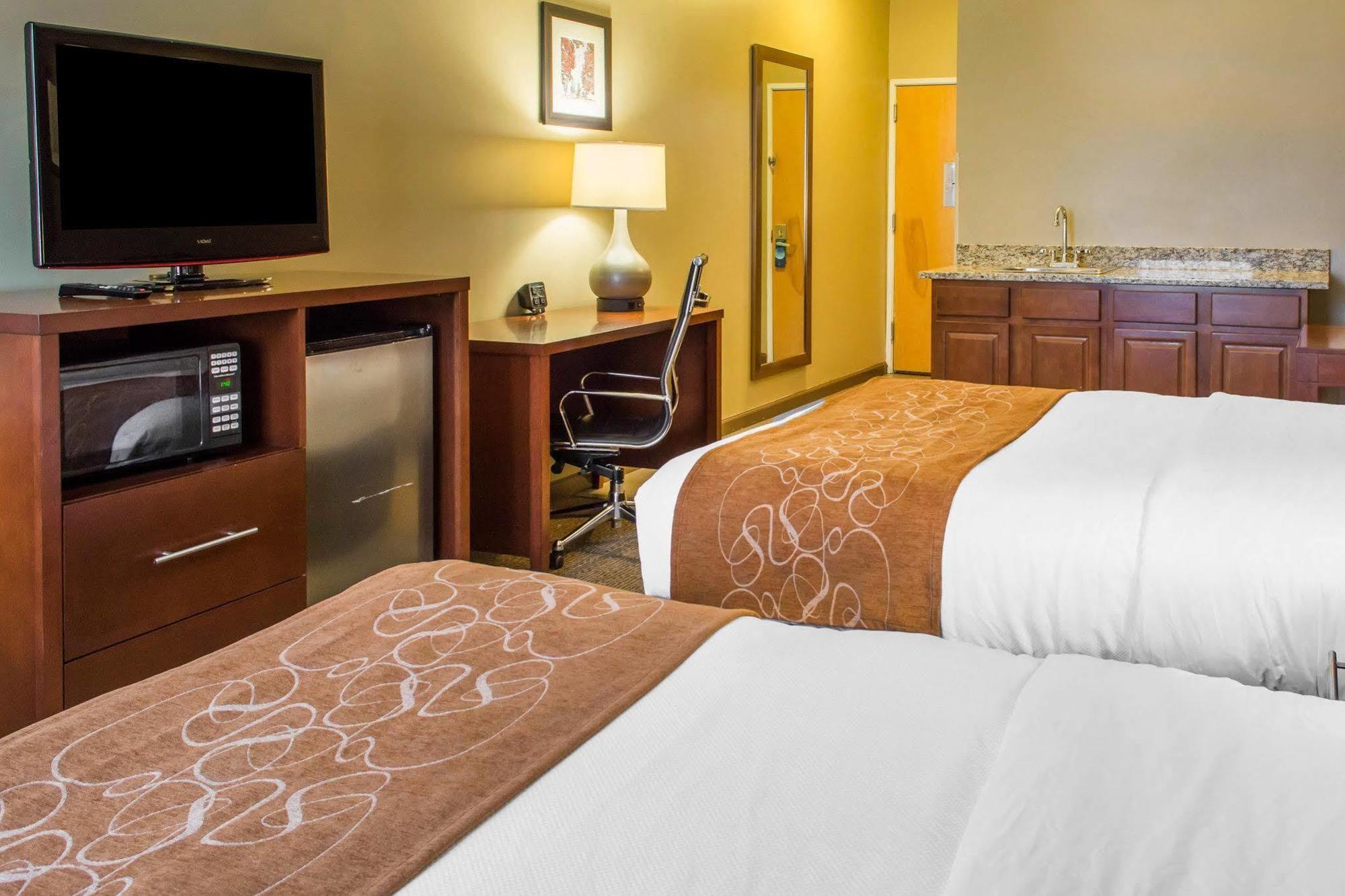 Quality Suites Waldorf Eksteriør billede
